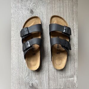 Birkenstock Arizona Black Leather Unisex Size 41 with box BRAND NEW